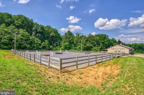 290 Willow Glen Rd, Siddonsburg PA  17019-8949 exterior