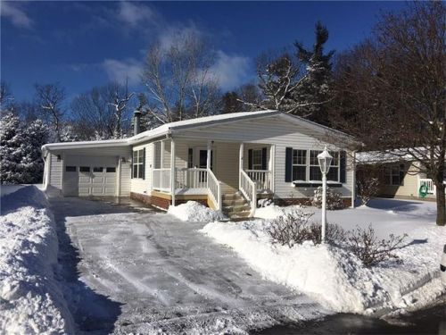 217 Rock Lake Dr, Zelienople PA  16063-8901 exterior