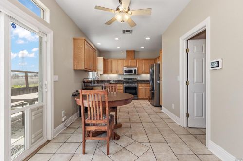 915 Mayport Dr, West Pittsburg CA  94565-4494 exterior