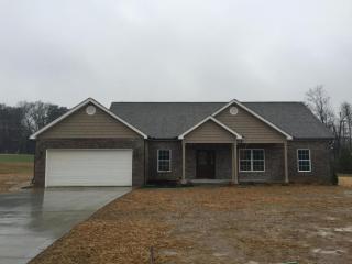 705 Peachtree Dr, Maryville, TN 37801-8511