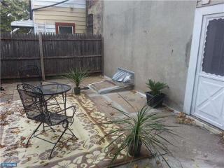 204 Morris St, Gloucester NJ  08030-1443 exterior