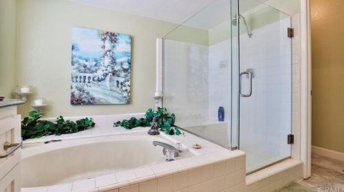 2032 Coolcrest Ave, Upland CA 91784-1242 exterior