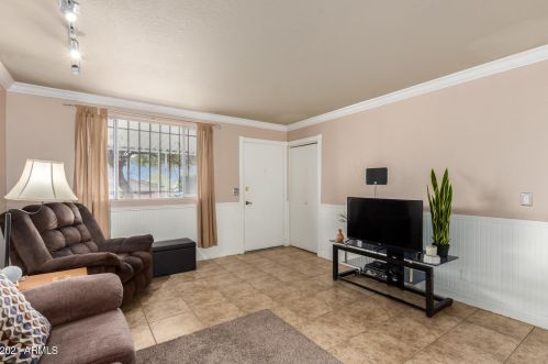 10814 12 St, Phoenix AZ 85085-7708 exterior