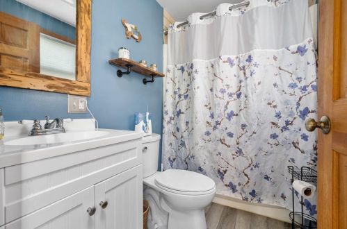 37 Plant St, Cumberland RI  02864-1910 exterior