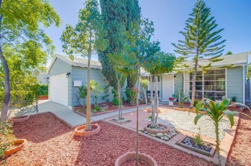7985 Tommy Dr, San Diego, CA 92119-1833