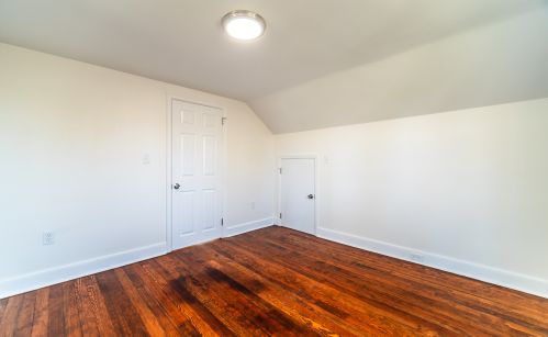 2403 Nichols Ave, Stratford CT  06614-1720 exterior