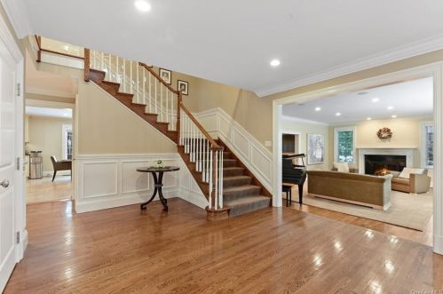 18 Benedict Rd, Scarsdale, NY 10583-7304