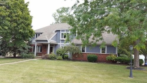 3212 Rods Dr, Sandusky, OH 44870-5479