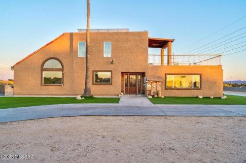 1061 Roller Coaster Rd, Tucson, AZ 85704-2630