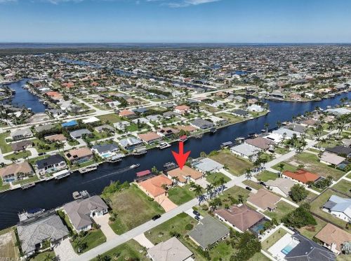 5240 20 Ave, Cape Coral FL  33990-4815 exterior