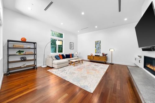 505 Broadway, Redondo Beach, CA 90277-4231