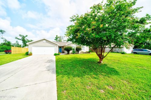 9169 Sunshine Dr, Youngstown, FL 32466-2093