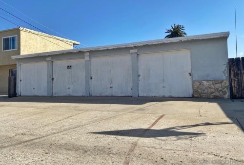 5025-31 Brighton Ave, San Diego CA  92107-2507 exterior