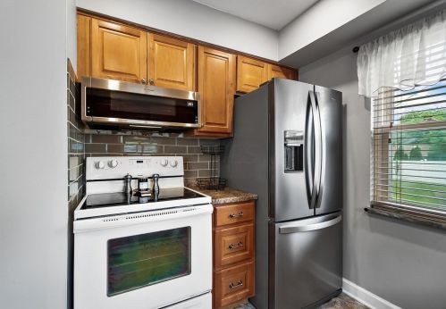 3962 La Rosa Ct, Darbydale OH  43123-2814 exterior