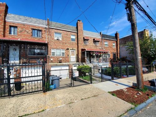 426 Underhill Ave, Bronx, NY 10473-3044