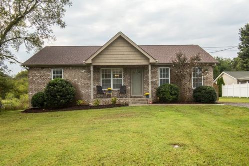 2760 Phillips Rd, Lebanon, TN 37087-7370