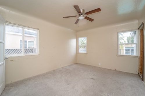 12015 Muriel Dr, Lynwood CA  90262-5255 exterior