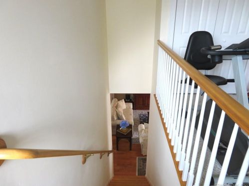 7 Balsam Rdg Cir, Wallingford CT 06492-4377 exterior