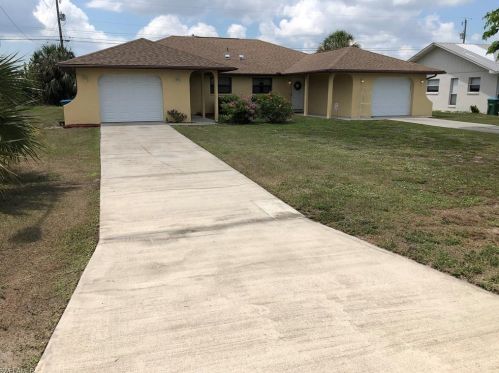 1514 16th Ter, Cape Coral, FL 33909-5398