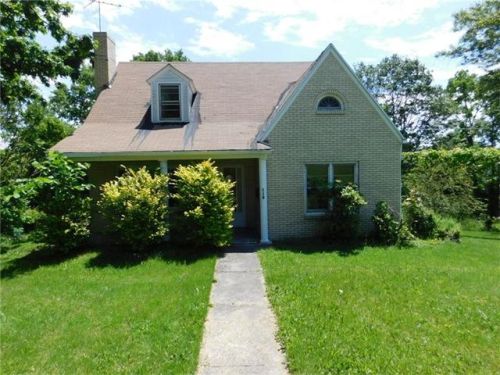 110 Cramer Ave, Bentleyville, PA 15314-1002
