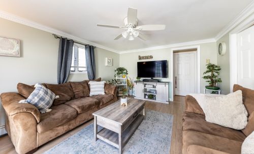 139 Baisley Ave, East Rockaway NY  11518-1823 exterior