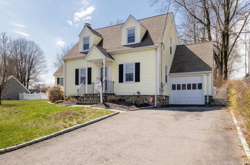 31 George St, Bridgeport, CT 06611-1902
