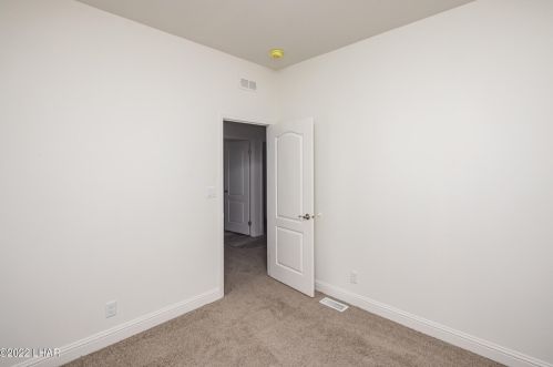 3037 Lk Dr, Lake Havasu City AZ  exterior
