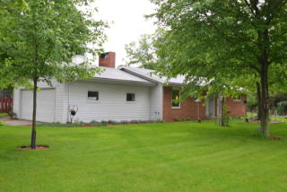 2635 Meadow Glen Rd, Ames, IA 50014-8238