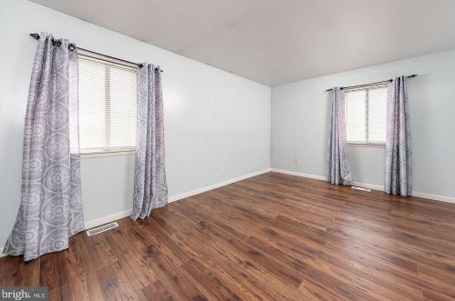 105 Harvest Rd, Swedesboro NJ  08085-1426 exterior