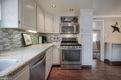 522 Princeton Ave, West Deptford NJ  08063-1540 exterior