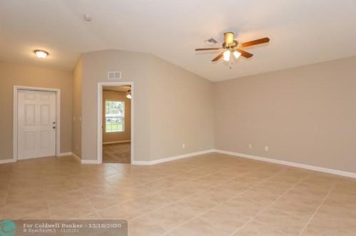 2942 Bright St, Fort Pierce, FL 34953-3249