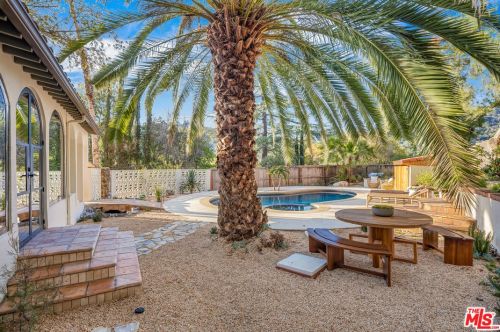 328 Poquito Ln, Topanga CA  90290-3547 exterior