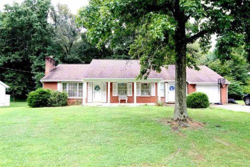 704 Kenwood Dr, Russell, KY 41169-1522
