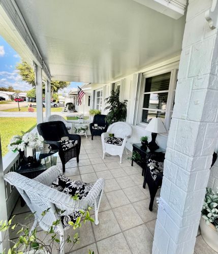 1594 13th Ter, Boynton Beach, FL 33426-5804