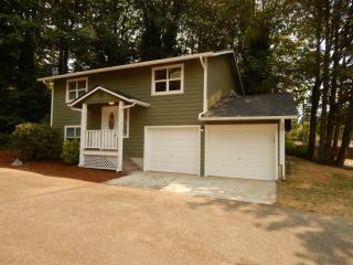 3220 15th St, Bremerton, WA 98312-2818