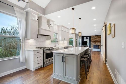 8310 Skelton Ct, Blacklick OH  43004-8750 exterior