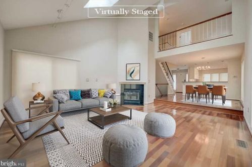 1300 Wedgewood Manor Way, Herndon, VA 20194-1330