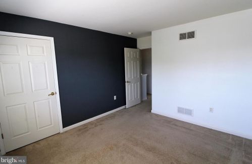 132 Parkers Dr, Dover DE  19904-1467 exterior