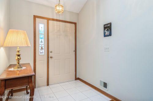648 Preston St, Bricktown, NJ 08723-6448
