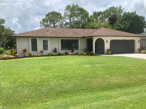 1514 Forest Lakes Blvd, Naples, FL 34105-2278