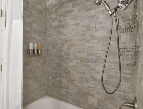 9317 Hoyleton Way, Elk Grove CA  95758-6522 exterior