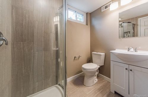 4369 Logan St, Englewood CO  80113-5820 exterior