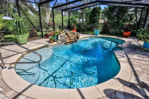 6601 Brenda Dr, Apopka, FL 32703-1802