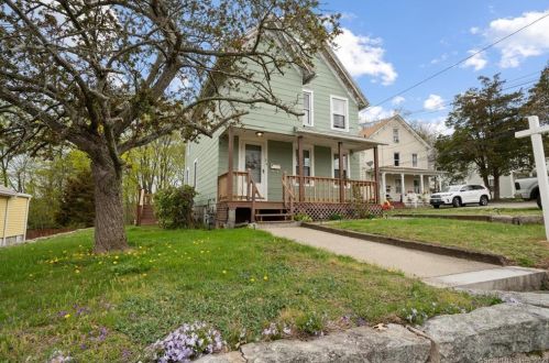 26 Georgiana St, United States Coast Guard Ac, CT 06320-3706