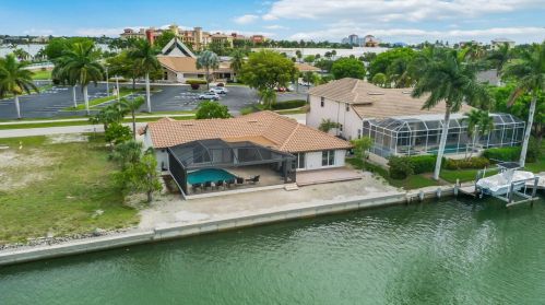 773 Holly Ct, Marco Island FL  34145-1915 exterior