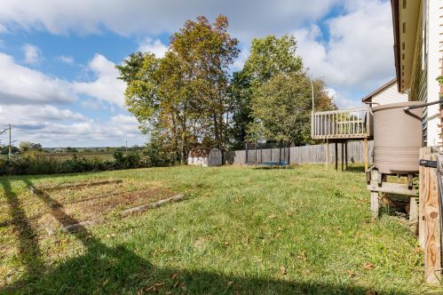 42 Meadow Wood Dr, Florence KY  41042-9323 exterior