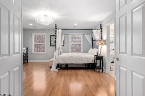 409 Beverwyck Rd, Parsippany NJ  07054-1537 exterior