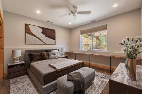 14520 Reed Ave, Truckee CA 96161-3610 exterior