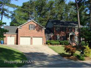 126 Thorncliff Dr, Fayetteville NC  28303-5268 exterior