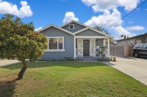4558 141st St, Hawthorne, CA 90250-6928
